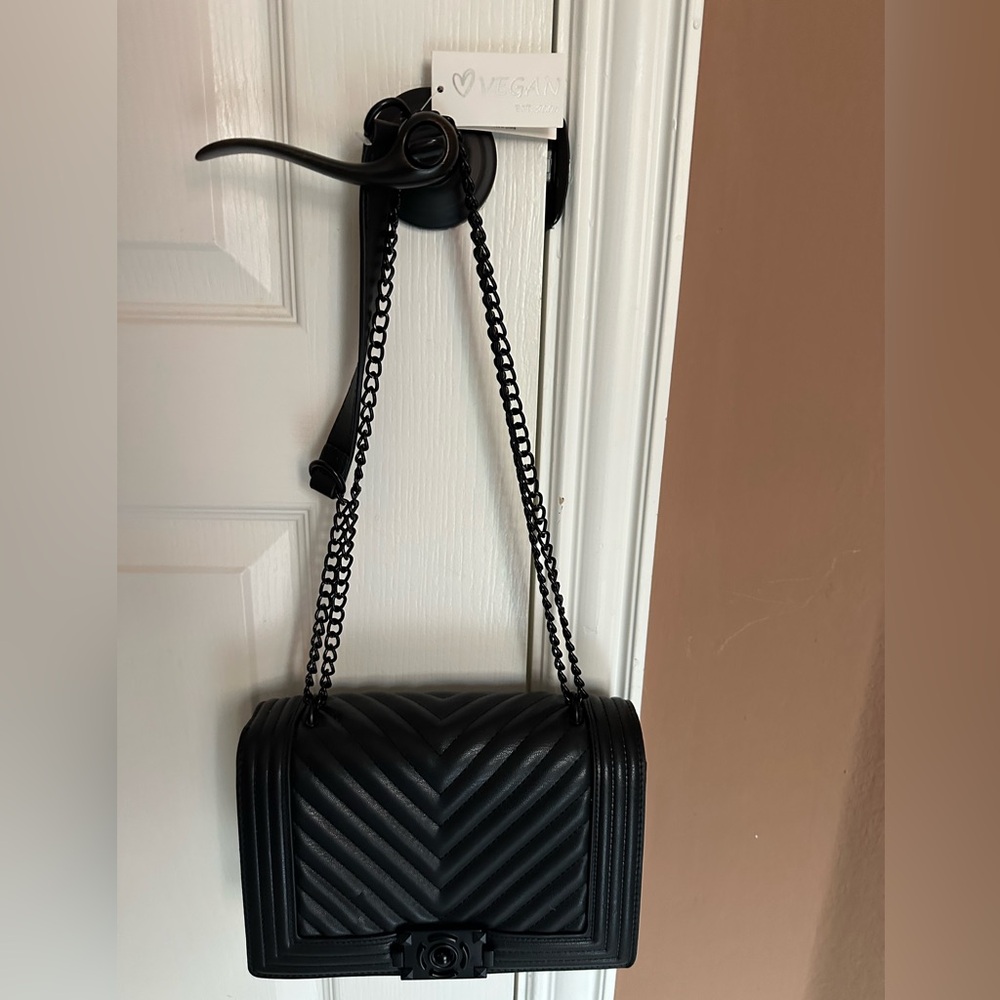 NWT Vegan Black Quilted Crossbody Shoulder Bag
